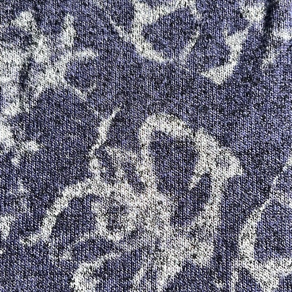 Simply Vera Vera Wang Lightweight Sweater Size Medium - Picture 2 of 10